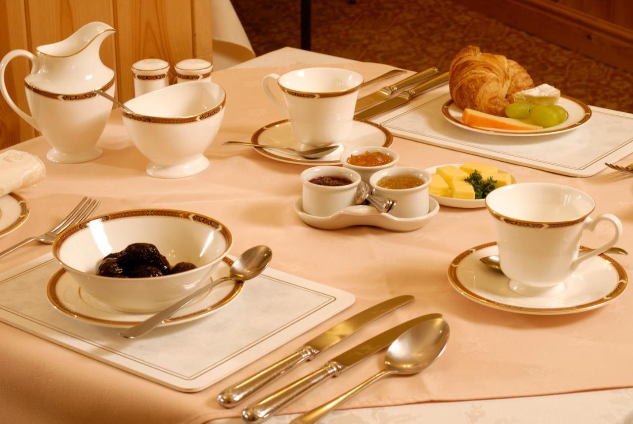 Готель Thornbank House Offering Breakfast And With The Use Of Free Local Health Club Віндермір Екстер'єр фото